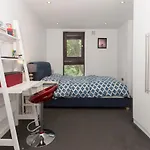 Pass The Keys Trendy Apartment In Best Location